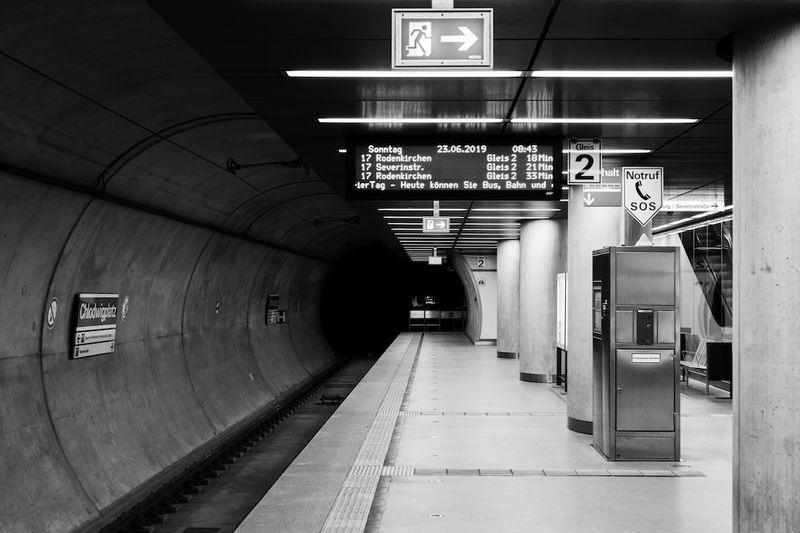 Plus de temps perdu : La paralysie de la ligne 4 du Métro empêche les passagers de se déplacer pendant deux heurestransports,métro,paralysie,ligne4,passagers,déplacement,tempsperdu