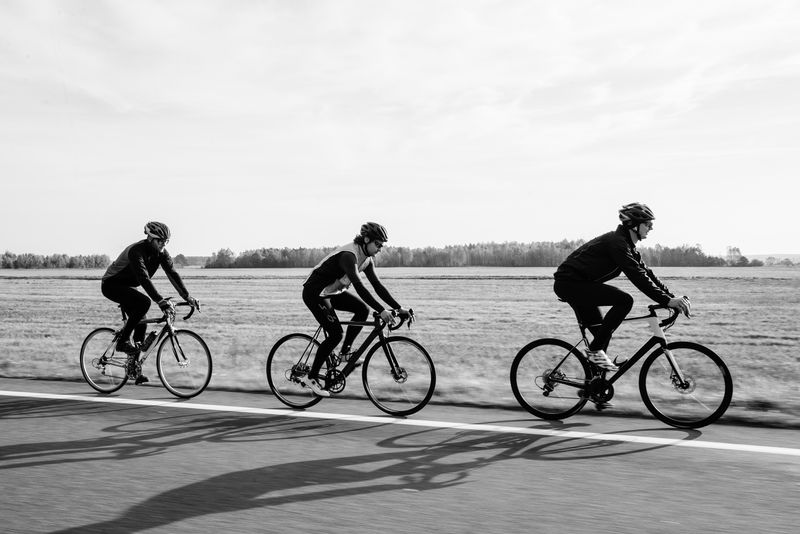 Le Tour de France 2022 : exploration thématique du parcours et des enjeux sportifs de la plus grande course cycliste du mondeLeTourdeFrance,parcours,enjeuxsportifs,coursecycliste
