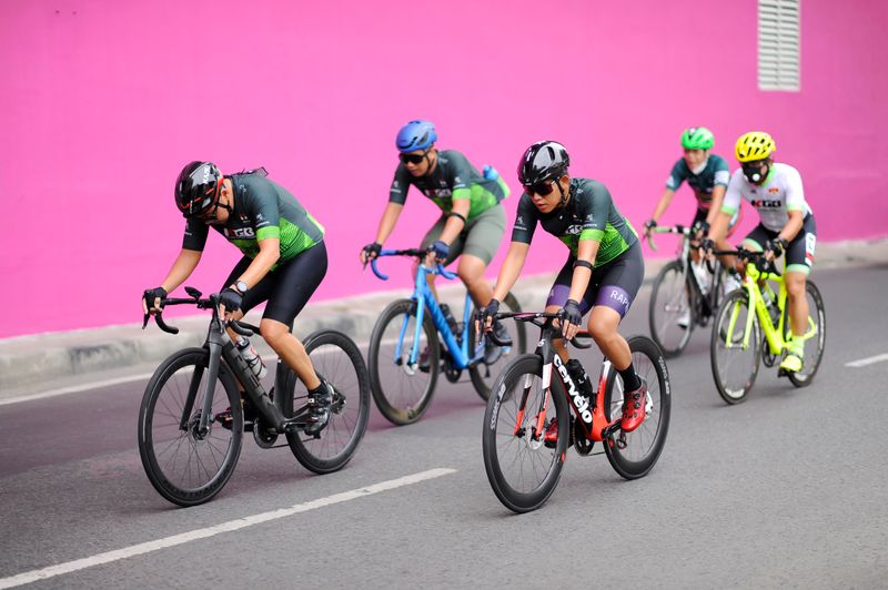 + EN DIRECT - Tour de France : un contre-la-montre alpin pour cette 108e édition. Le titre: "Tour de France 2021 : un défi alpin contre-la-montre pour cette 108e édition"TourdeFrance,contre-la-montre,alpin,édition108,cyclisme