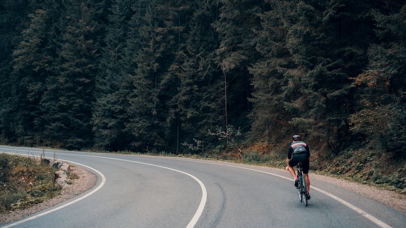 Demi Vollering : Le Tourmalet couronné et la conquête du maillot jauneDemiVollering,LeTourmalet,maillotjaune,conquête,cyclisme