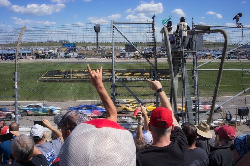 Shane Van Gisbergen défie les attentes et triomphe à Chicago dans la NASCAR Cup SeriesShaneVanGisbergen,NASCARCupSeries,Chicago,triomphe,attentes