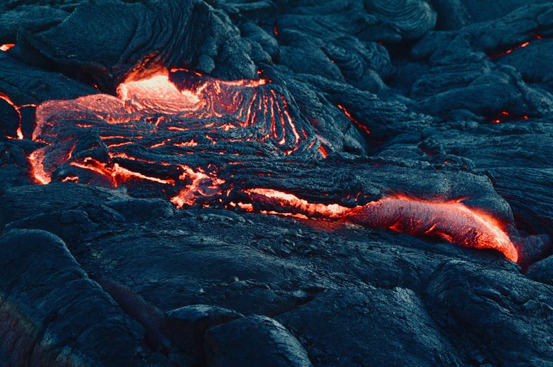 L'incroyable spectacle de la nouvelle éruption en IslandeIslande,éruptionvolcanique,spectaclenaturel,phénomènenaturel,géologie,volcan,aventure,voyage,paysage,photographie