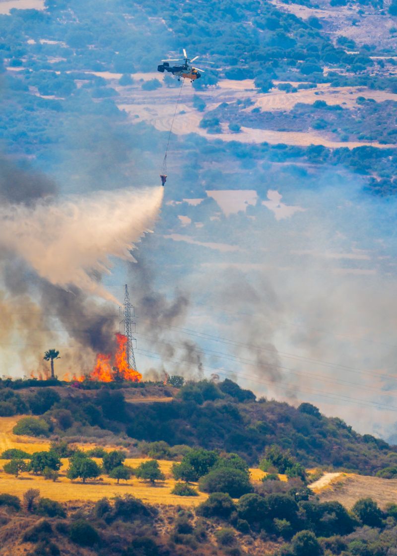 Les incendies ravagent la Grèce : un sombre bilan et le sacrifice de deux pilotes de Canadair incendies,Grèce,bilan,pilotes,Canadair