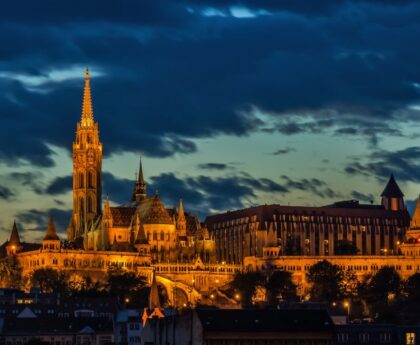 Exploration éditoriale : Découvrez les trésors de Budapest en 4 jours Titre de l'article en français : Les incontournables de Budapest en 4 joursexplorationéditoriale,Budapest,trésors,4jours,incontournables