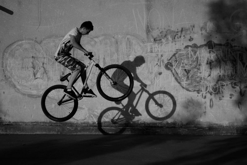 "Tijl de Decker, du chaos à la victoire : l'incroyable parcours du dernier Paris-Roubaix"TijldeDecker,chaos,victoire,parcours,Paris-Roubaix