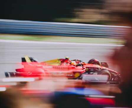 Le titre de l'article en français pourrait être : "Analyse du classement du championnat du monde de Formule 1 après le Grand Prix..."Formule1,championnatdumonde,GrandPrix,analyse,classement