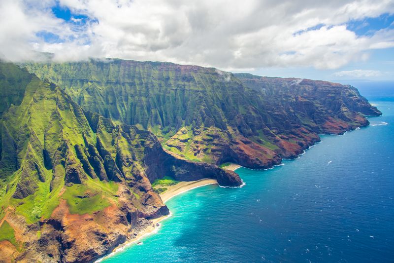 Le récit poignant de Vetea : survivre à l'incendie dévastateur à Hawaii - Polynésie la 1èreIncendieàHawaiiSurvieRécitpoignantPolynésieVeteaHawaii