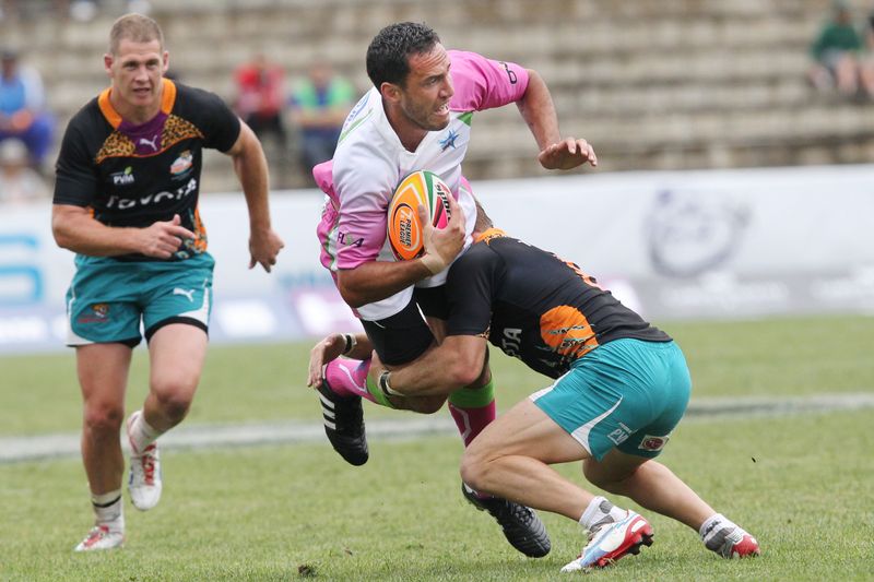 Pouvoir d'attaque imparable dans le match Toulon-Bayonne: Serin en feu, les Bayonnais solides en défense.rugby,Toulon,Bayonne,match,pouvoird'attaque,Serin,feu,Bayonnais,solides,défense