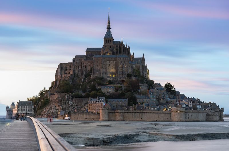 Le rôle de Saint-Dominique dans l'histoire religieuse et sociale de Merville.-Saint-Dominique-histoirereligieuse-histoiresociale-Merville