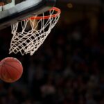 "Le départ de Damian Lillard : un coup dur pour les Portland Trail Blazers et un nouveau chapitre dans sa carrière"-DamianLillard-PortlandTrailBlazers-NBA-Basketball-Transfert-Carrière-Coupdur-Nouveauchapitre