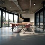 L'essor du coworking à Montauban-de-Bretagne : Une nouvelle ère pour les travailleurs autonomes ?-coworking-Montauban-de-Bretagne-travailleursautonomes-espacedetravailpartagé-flexibilitéprofessionnelle-nouvellestendancesdetravail-communautéprofessionnelle