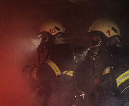 Incendie au Blanc-Mesnil : l'héroïsme des 130 pompiers face au brasierIncendie,Blanc-Mesnil,héroïsme,pompiers,brasier