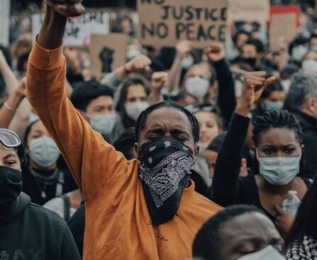 Grève à Clermont-Ferrand: une mobilisation massive pour revendiquer des droits sociauxgrève,Clermont-Ferrand,mobilisation,droitssociaux