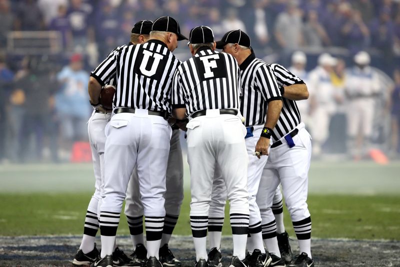 La pression sur l'arbitre Ben O'Keeffe lors de la Coupe du monde de rugby.rugby,Coupedumonde,arbitre,pression